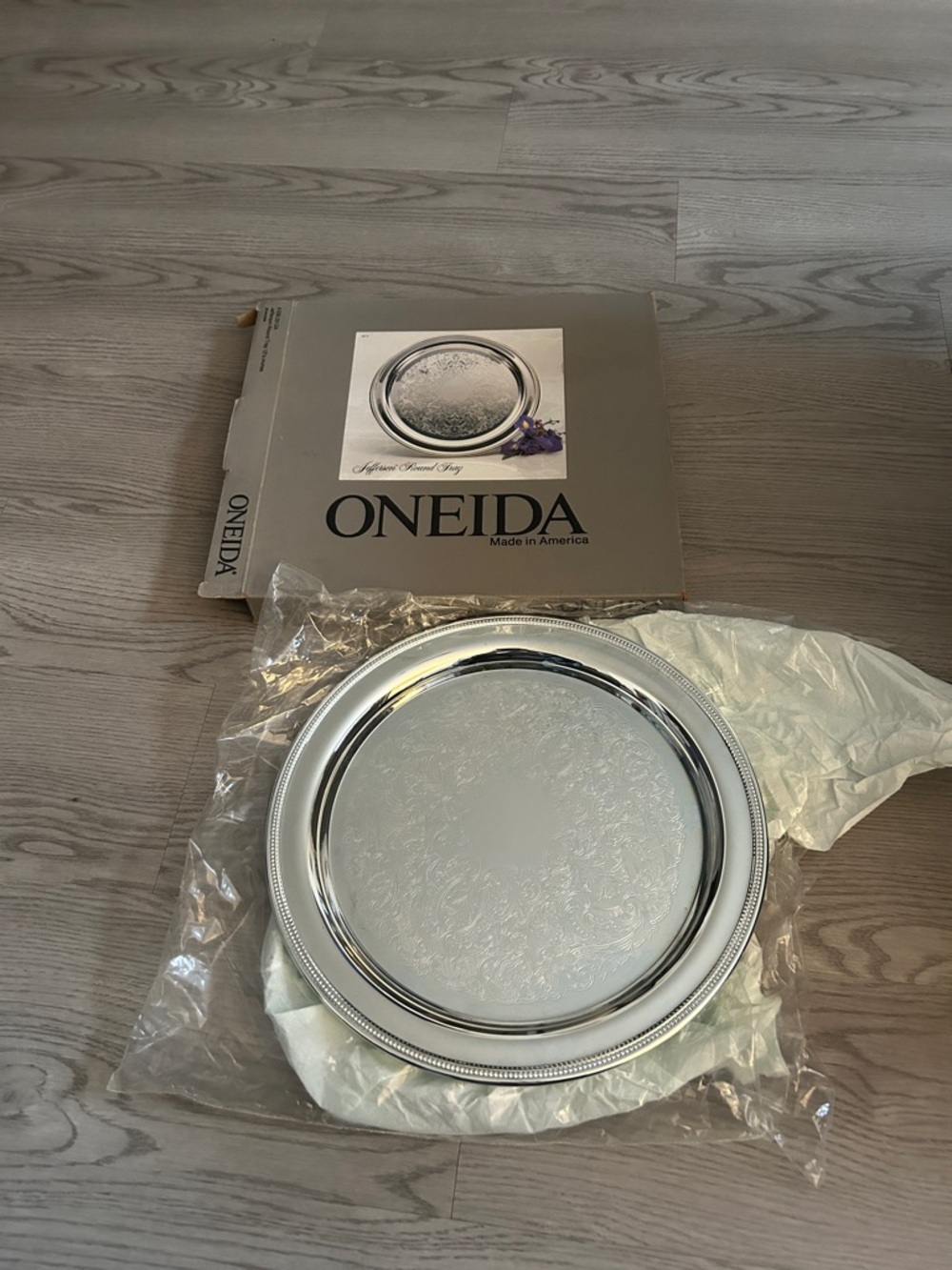 Vintage Oneida Silver Plated Decorative Serving Tray